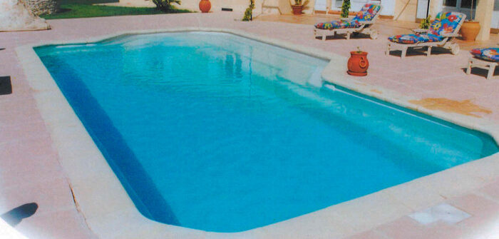 Piscina escala lateral Big Pool Palace A